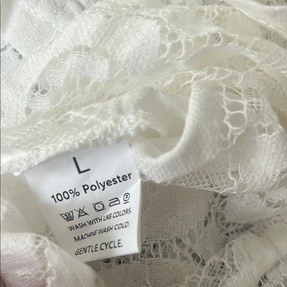 NWOT Lace Top. Sz L - Picture 2 of 9